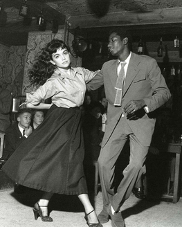 © Robert Doisneau, Be-Bop en cave, Saint-Germain-des-Prés, Paris1951