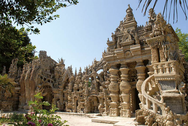 Le Palais du facteur Cheval E. Georges / Coll. Palais idéal E. Georges